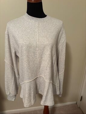 Sweaty Betty Heather Light Gray Crewneck Sweatshirt